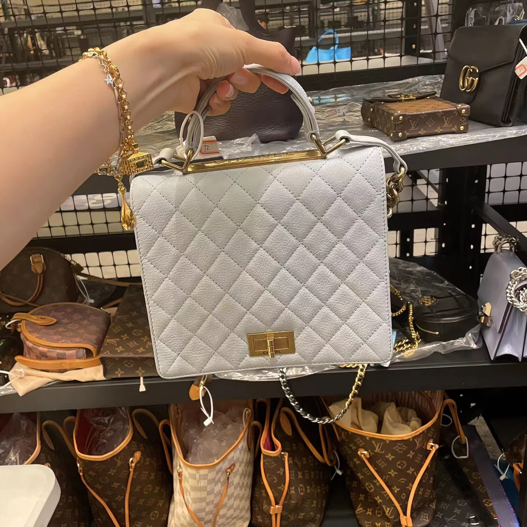 95新 Chanel/香奈儿 时尚百搭手提斜挎包