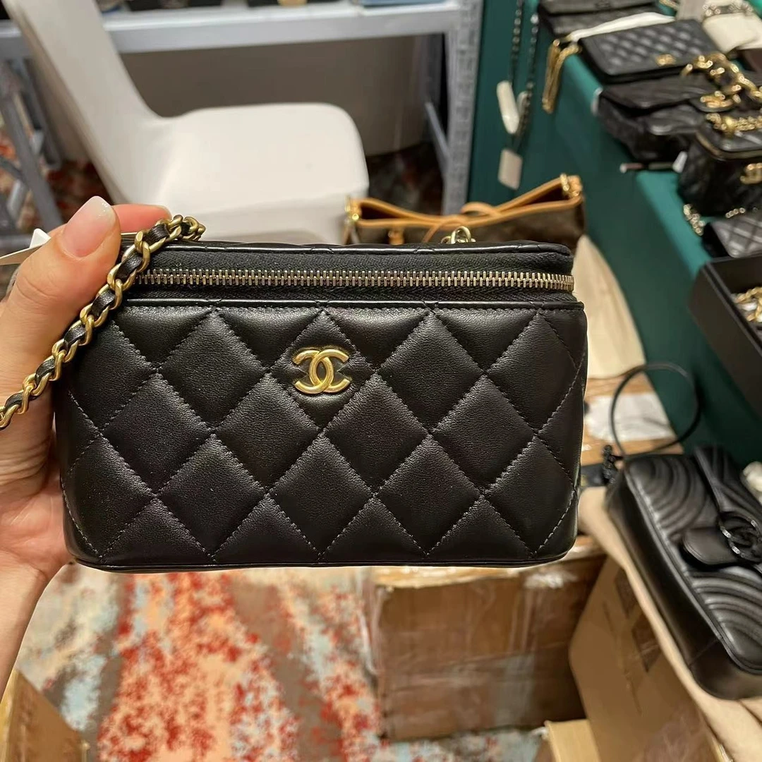 95新 Chanel/香奈儿 金球盒子斜挎包/芯片