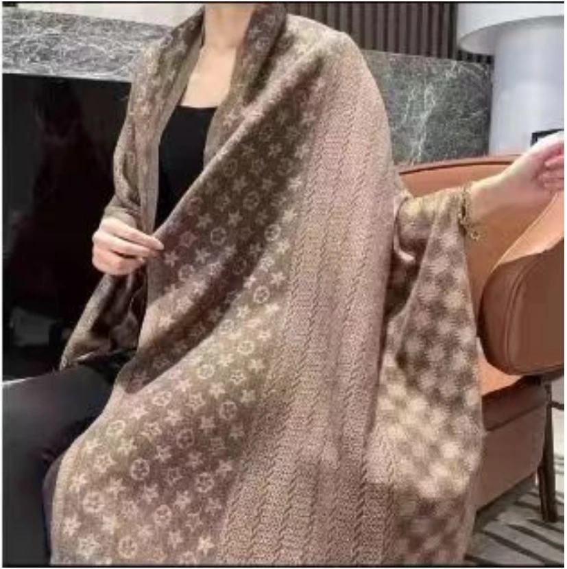 2023款时尚保暖围巾