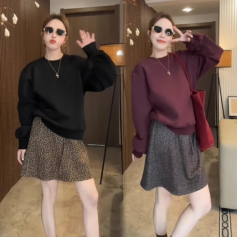 秋装女2024年新款时尚套装韩版宽松休闲套头卫衣高腰百搭豹纹短裙