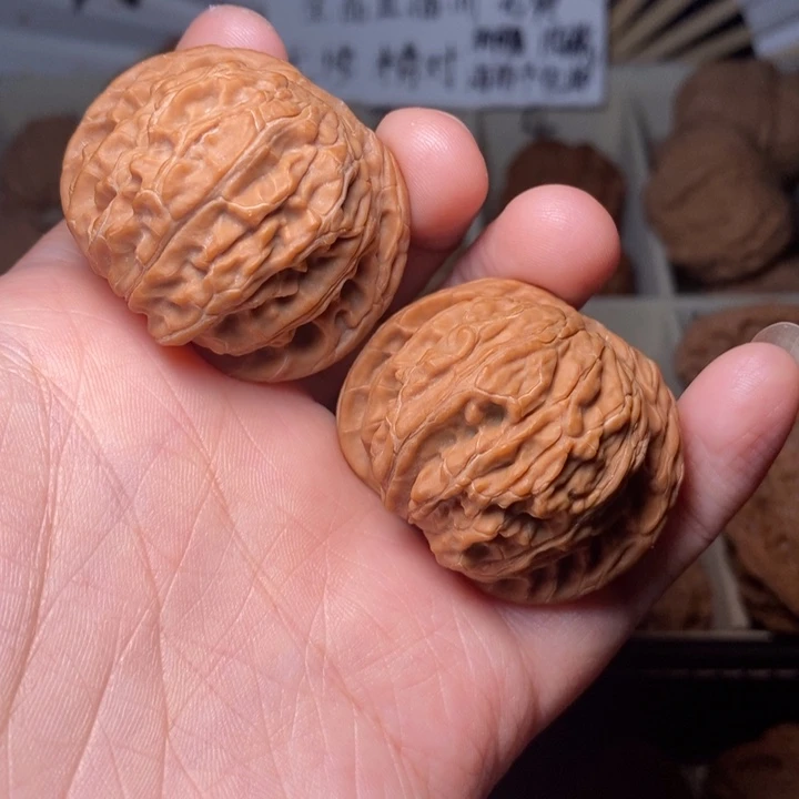 【闪购商品】文玩核桃吊坠磨盘