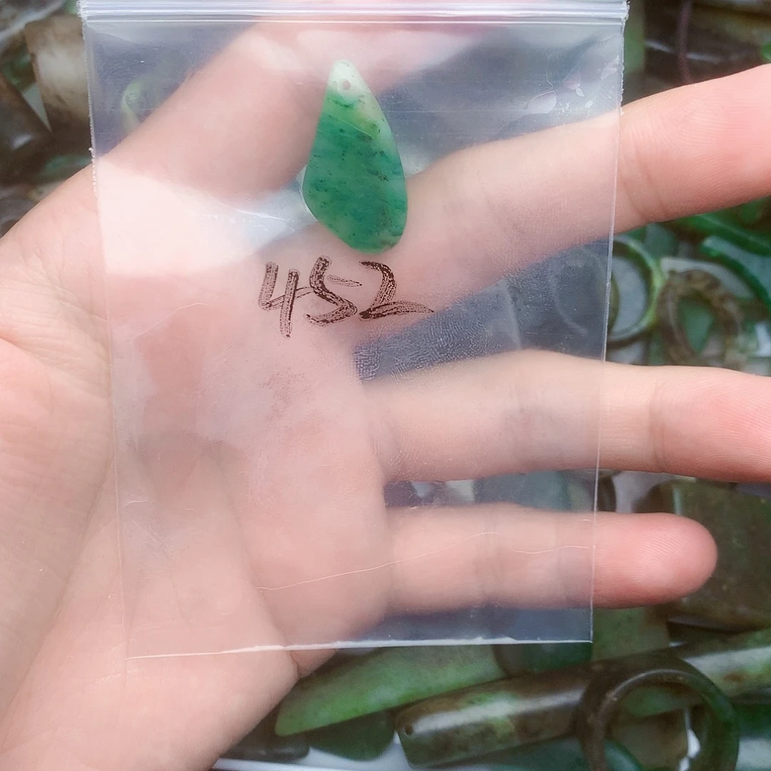 独山玉颈饰未镶嵌M*R