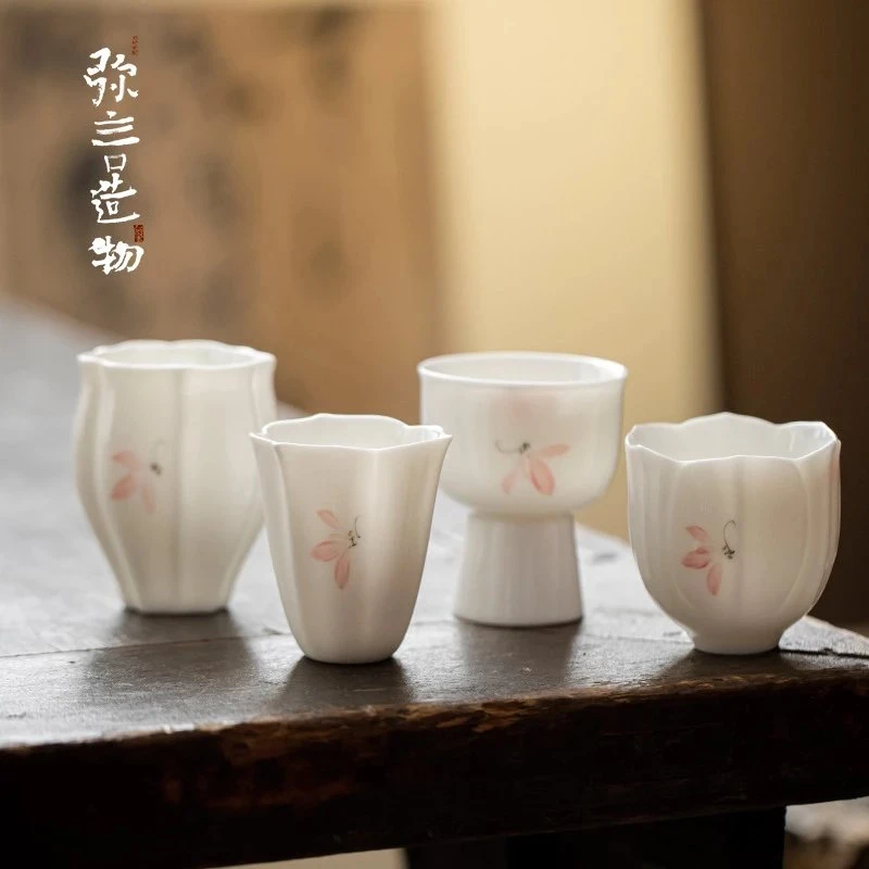 如伶茶具玉瓷釉下彩手绘主人杯手工陶瓷花口茶杯创意品茗杯单杯垫