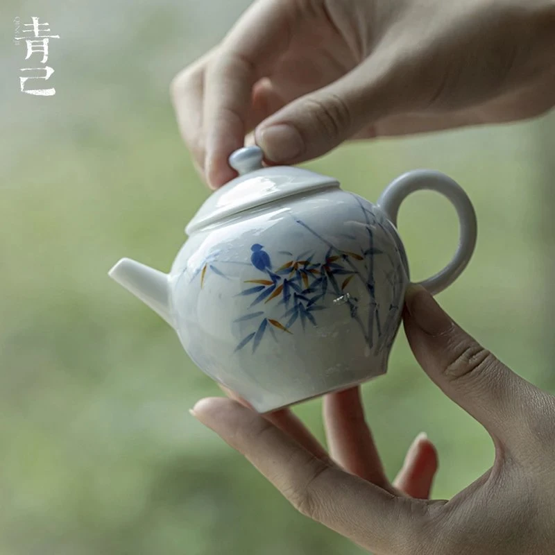 青己釉下彩手绘喜鹊登枝茶壶家用功夫茶具泡茶壶文人手执壶礼盒装