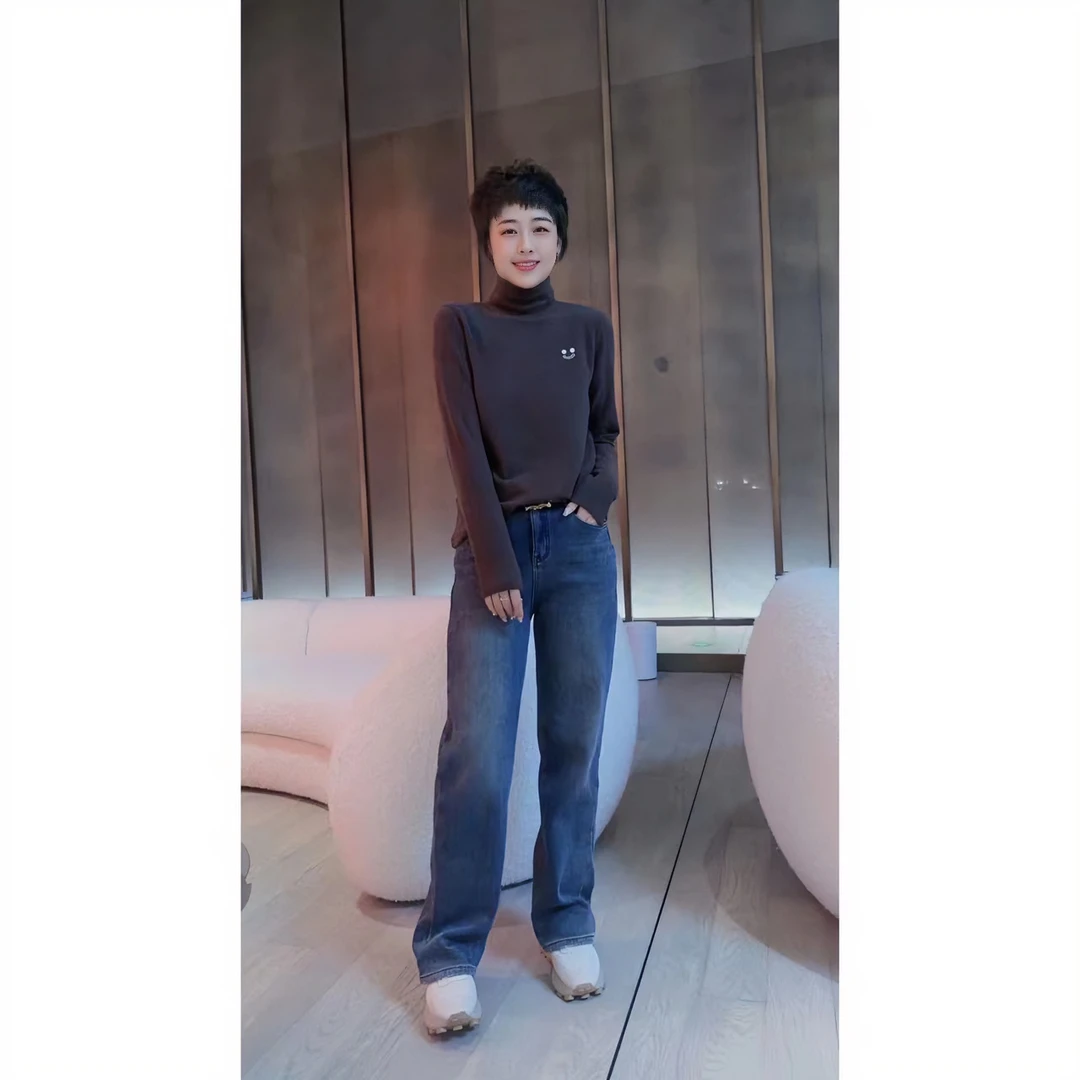 静姐【笑脸白月光】~双面德绒刺绣冬季爆款满分气质百搭打底   3258