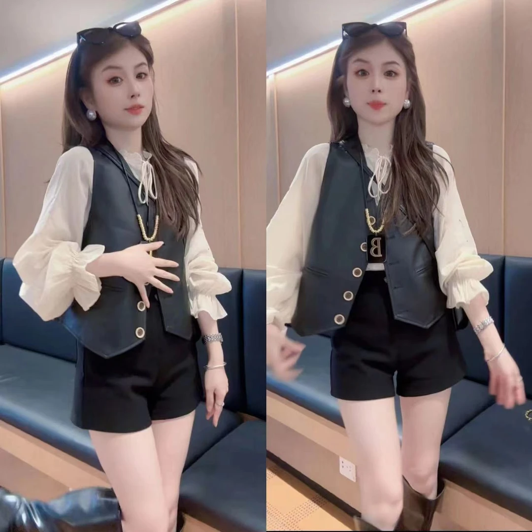 【月月专享】荷叶边喇叭袖宽松上衣＋皮马甲套装XXJ-YG0084