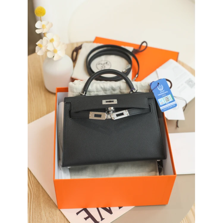 全新未使用 Hermes/爱马仕 二代18W刻EP皮黑色银扣女士肩背手提包