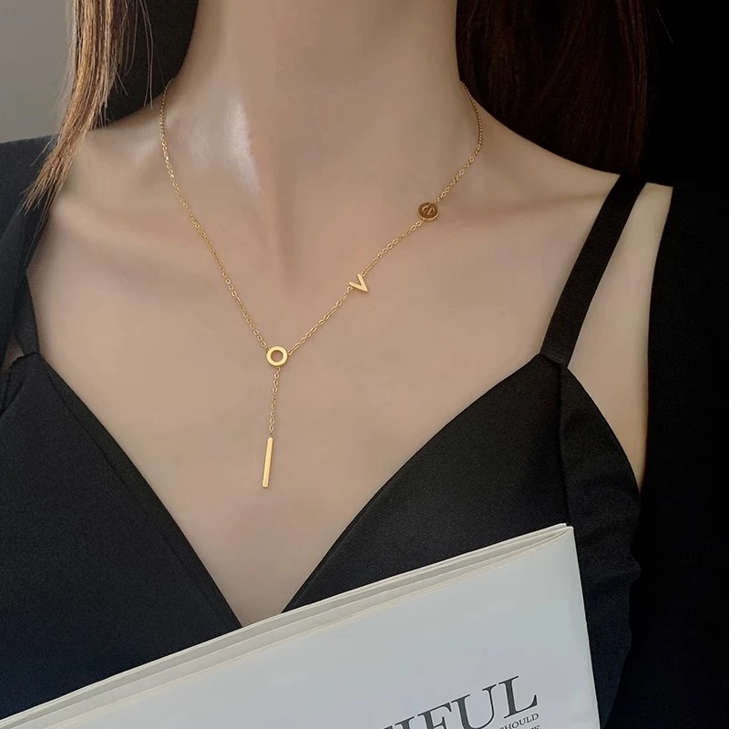 钛钢项链 轻奢love字母流苏项链简约气质ins小众设计感