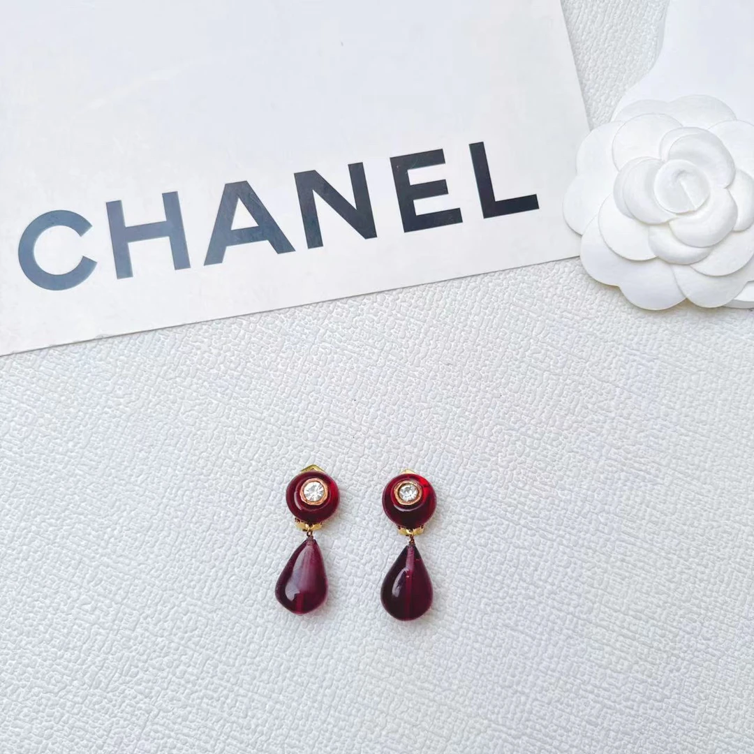 95新 Chanel/香奈儿 柚礼中古/香奈儿红琉璃扫肩耳夹CC408015