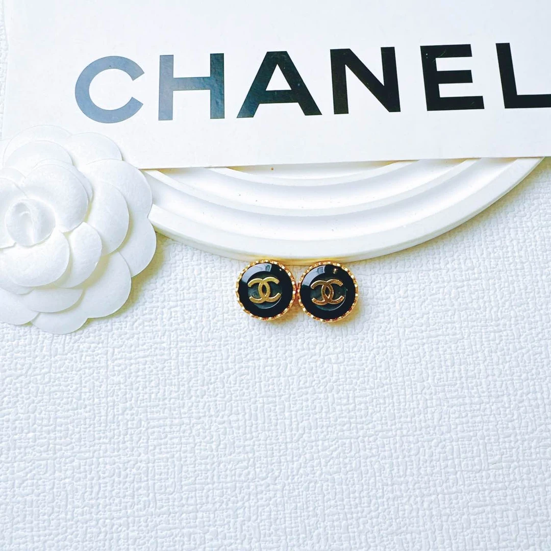 95新 Chanel/香奈儿 柚礼中古/香奈儿黑金双C耳夹LZ409743