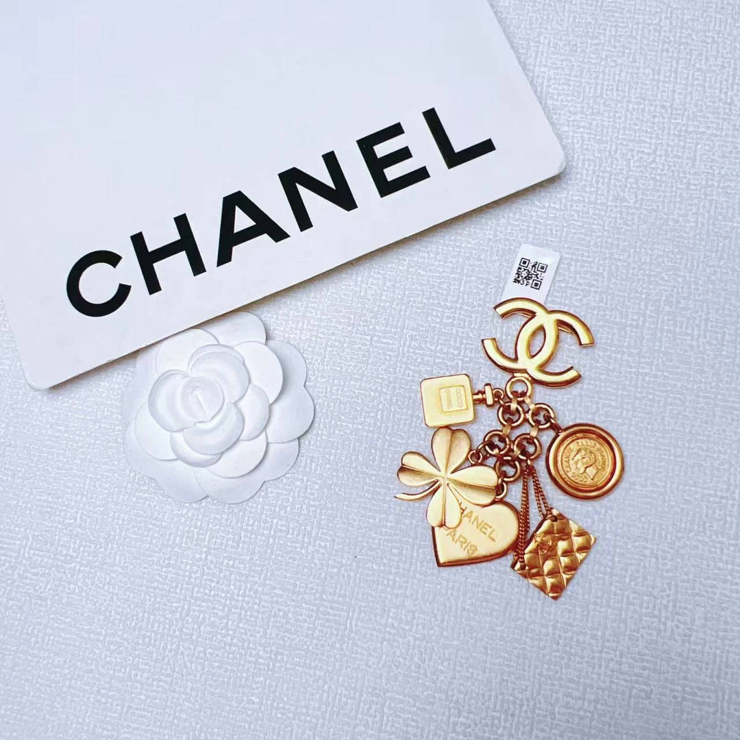 95新 Chanel/香奈儿 柚礼中古/香奈儿多元素桃心吊坠胸针lz411510