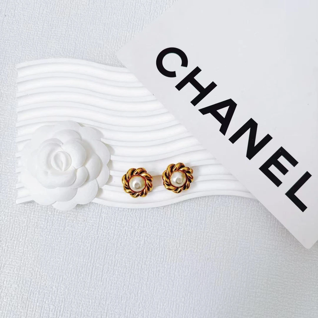 95新 Chanel/香奈儿 柚礼中古/香奈儿素金珍珠耳夹LZ406251