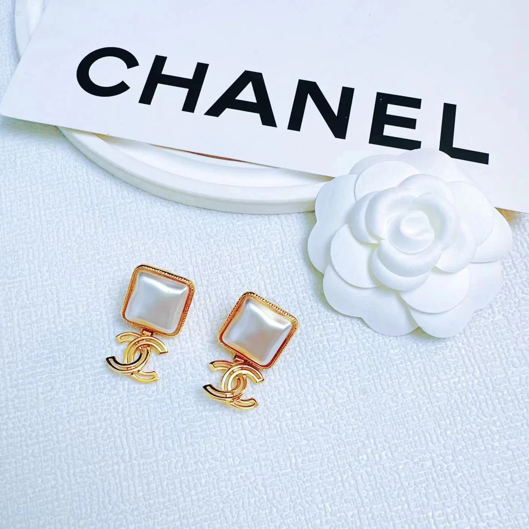 95新 Chanel/香奈儿 柚礼中古/香奈儿马术珍珠双c耳钉CG405255