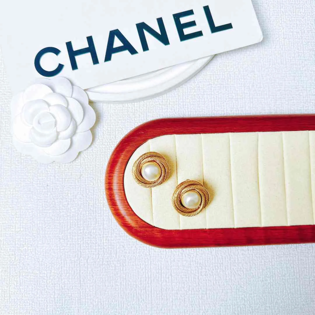 95新 Chanel/香奈儿 柚礼中古/香奈儿素金纽结珍珠耳夹LZ411297