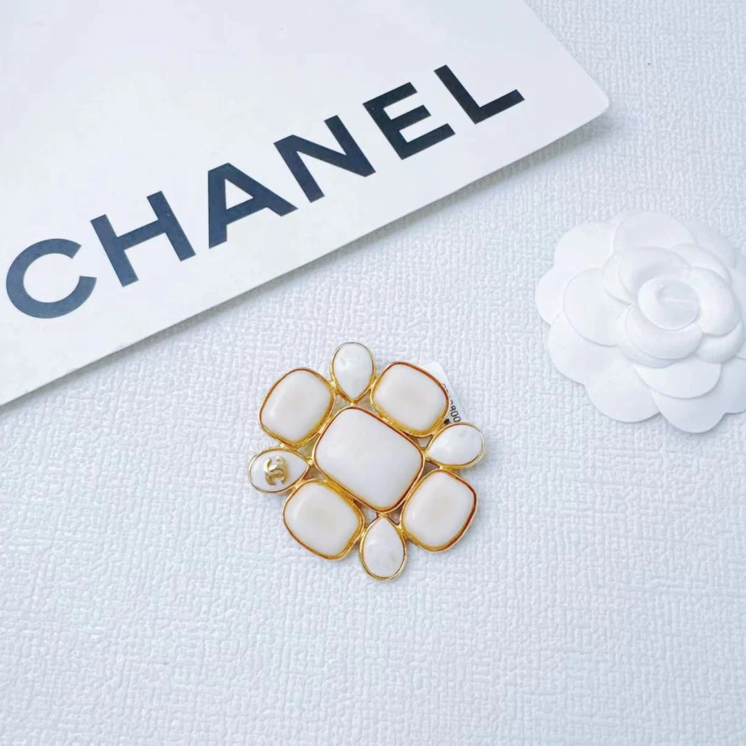 95新 Chanel/香奈儿 柚礼中古/香奈儿白色胸针cp408005