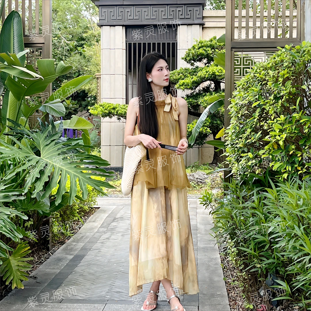 D082 2024夏新款高级感无袖挂脖连衣裙仙女新中式网纱扎染假两件
