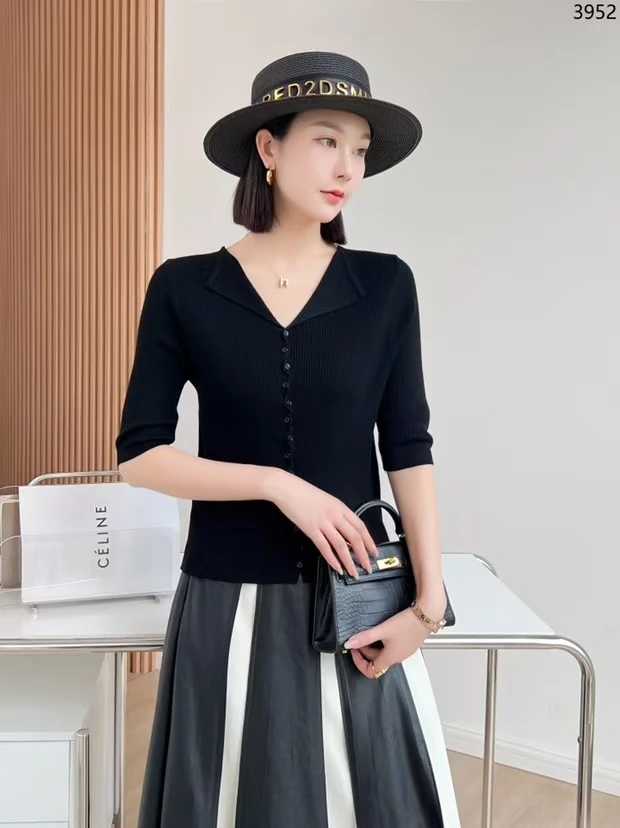 依蔓家2024秋季时尚百搭显瘦胸前小麻花翻领针织短袖