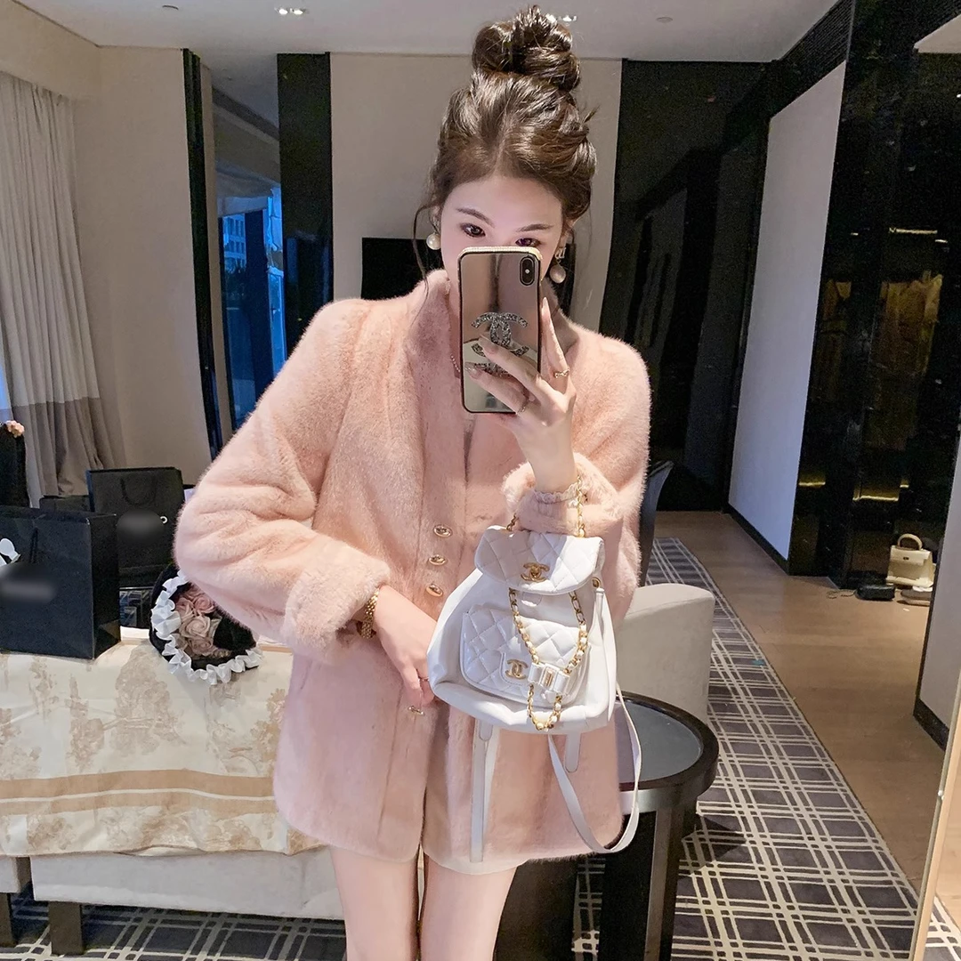 鱼兔子的兔子保暖舒服轻奢高级感皮毛大衣女冬季新款中长款外套