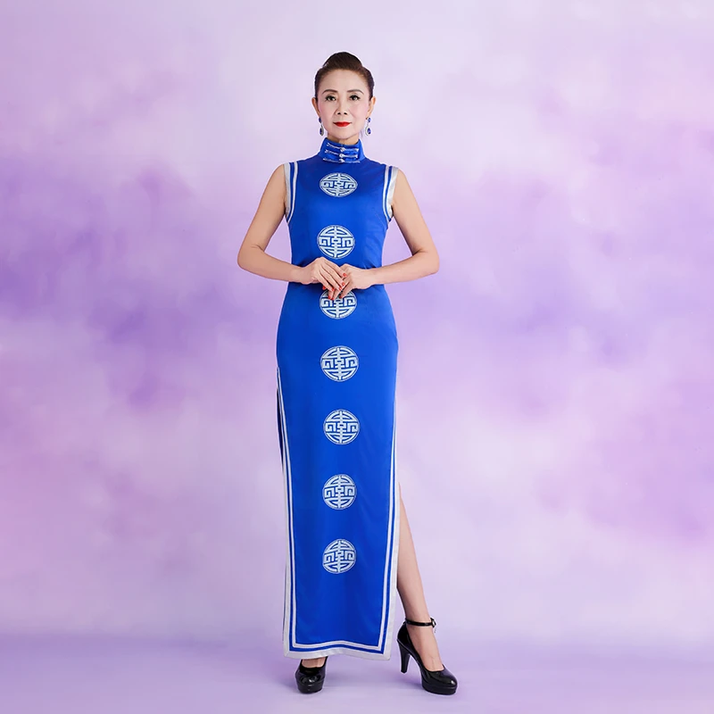 李月英量身定制桑蚕丝蓝色团喜刺绣高端大气旗袍