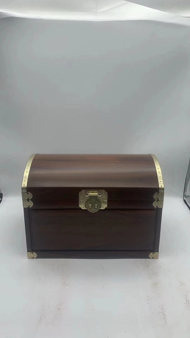 2853 大红SZ弧面带木隔断珠宝箱