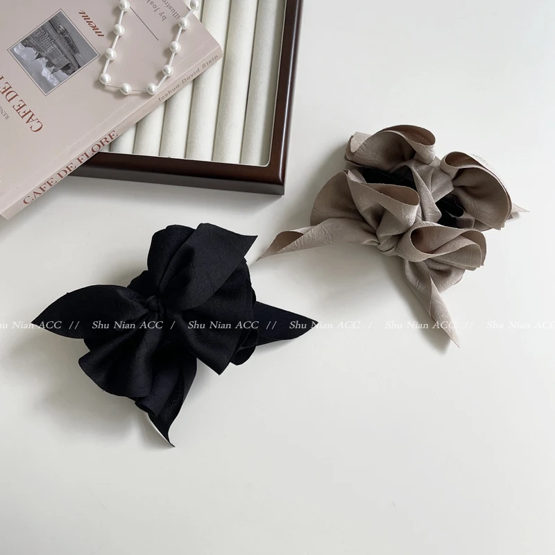 非金属发饰 日韩布艺抓夹复古女蝴蝶结头花褶皱后脑勺盘发鲨鱼夹