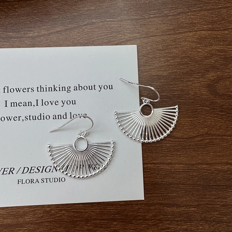 925银耳饰 纯银韩版小众设计耳环时髦INS风博主款-扇形耳挂0751