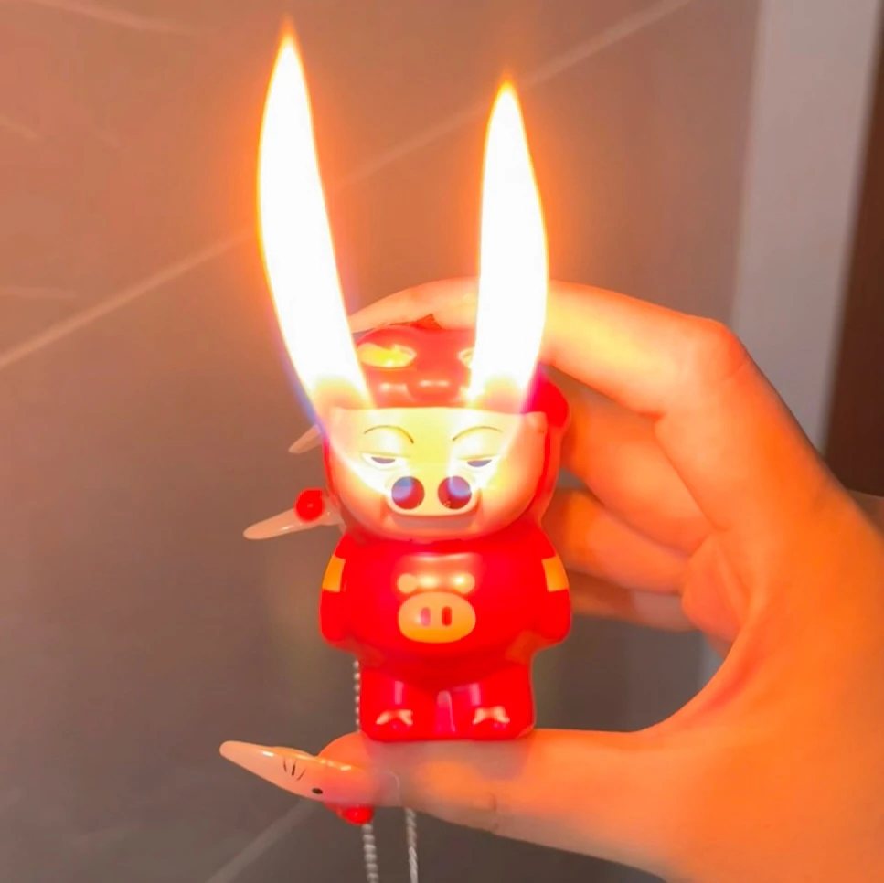 创意猪侠双孔打火机GG小巧耐用可爱卡通个性双火驾车个人用品