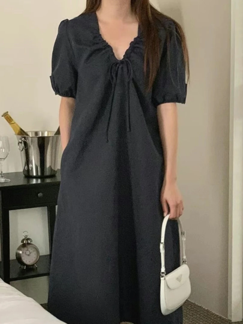 2025夏季新款休闲显瘦V领系带连衣裙