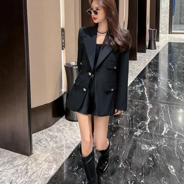 设计师西装外套女爆款2025春季新款时尚气质韩版宽松黑色西服上衣