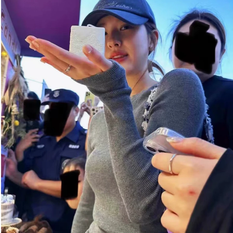 露思款圆领细羊毛打底