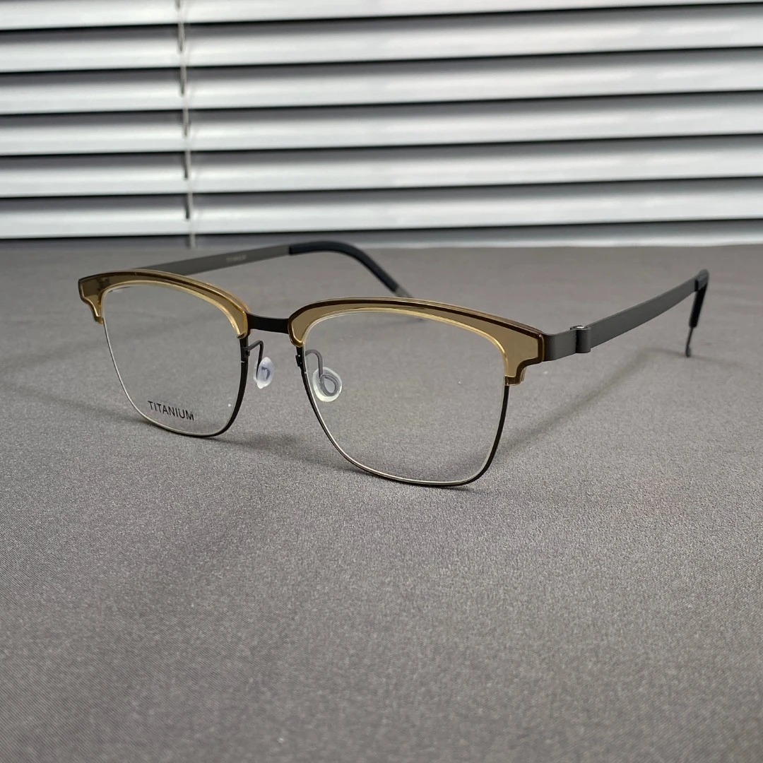 设计师超轻简约时尚方形眉毛纯钛变色防蓝光眼镜架