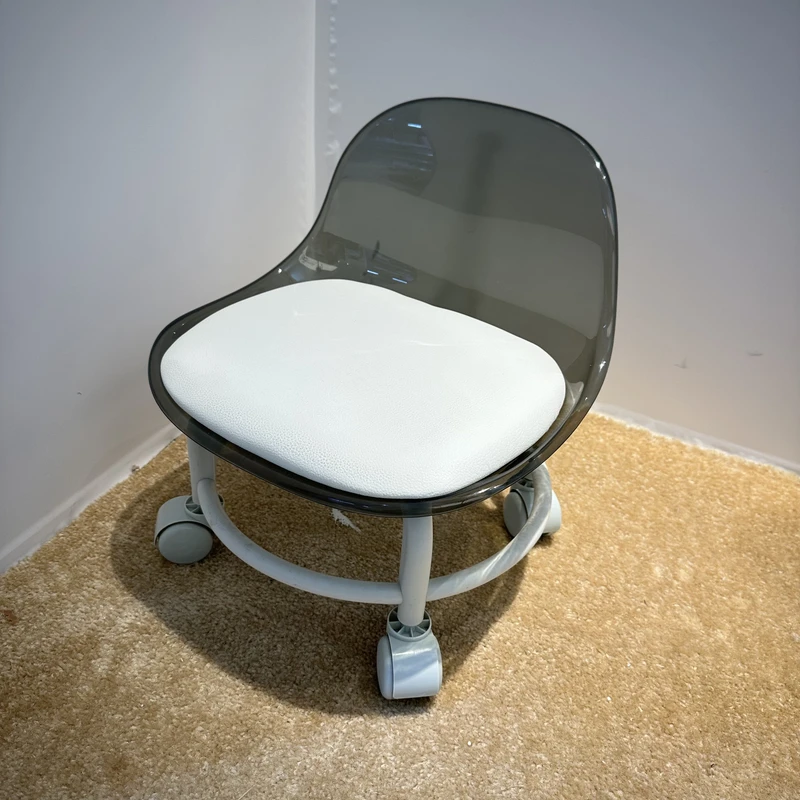 万向轮小椅子滑轮凳家用儿童靠背板凳椅子