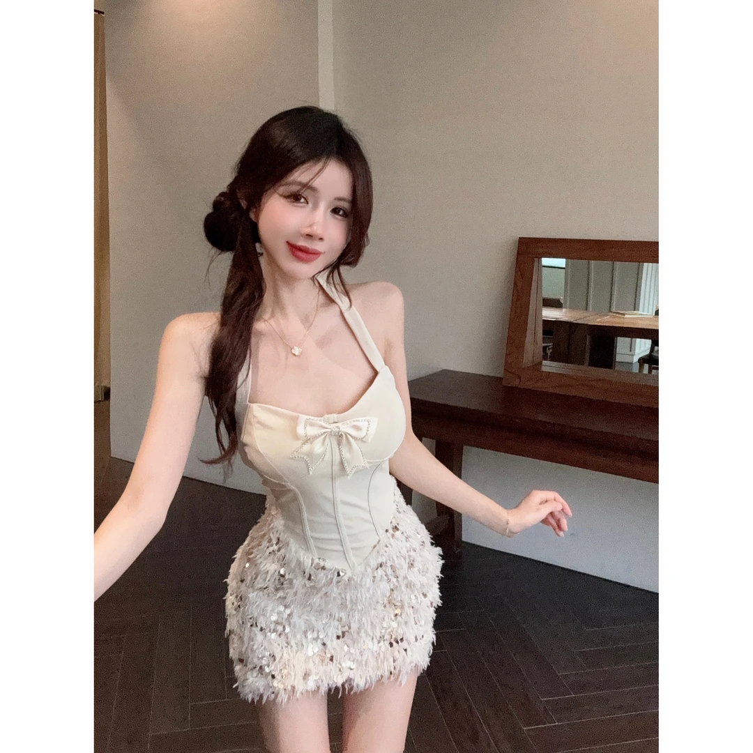 蝴蝶结名媛挂脖连衣裙女夏装亮片拼接显瘦包臀裙收腰又甜又辣裙子