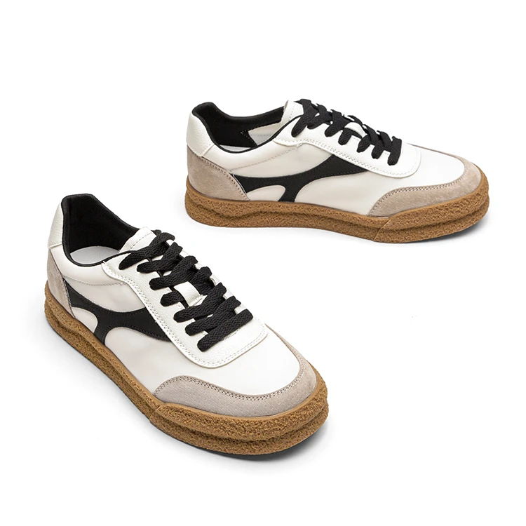 Toomanyshoes女鞋2024新款弹弹蹦床简约舒适休闲运动厚底复古板鞋