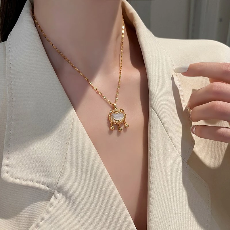 钛钢项链 A159平安锁项链女新款轻奢小众高级设计感锁骨链