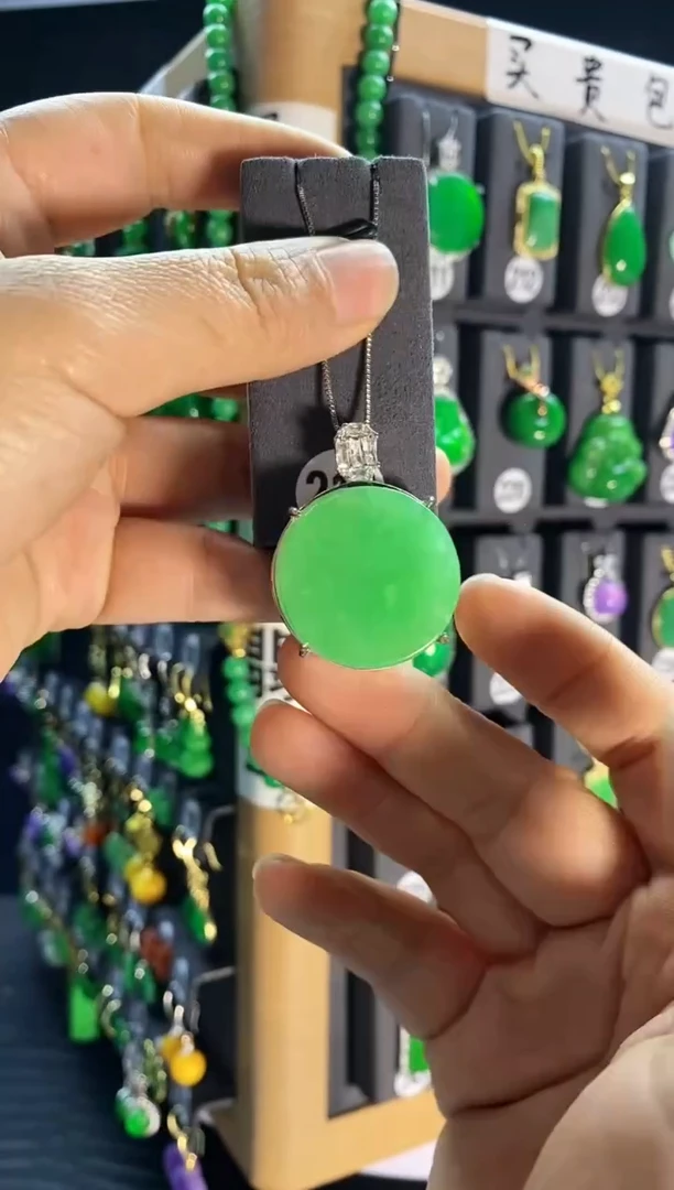 【闪购商品】翡翠耳饰银S925镶嵌216