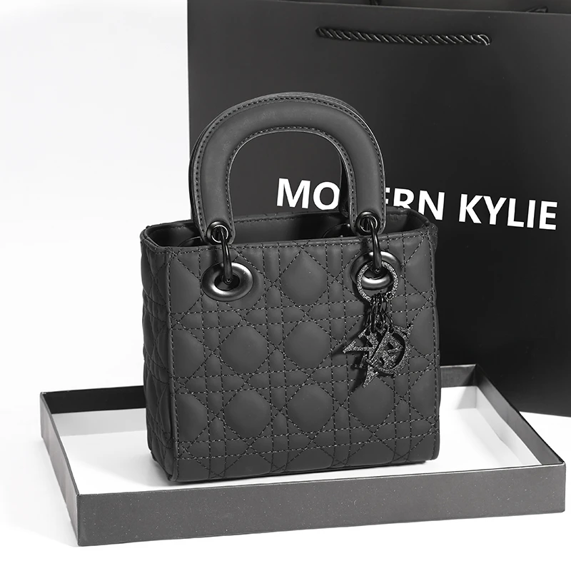 时尚女士黑色潮流手提斜挎包H040