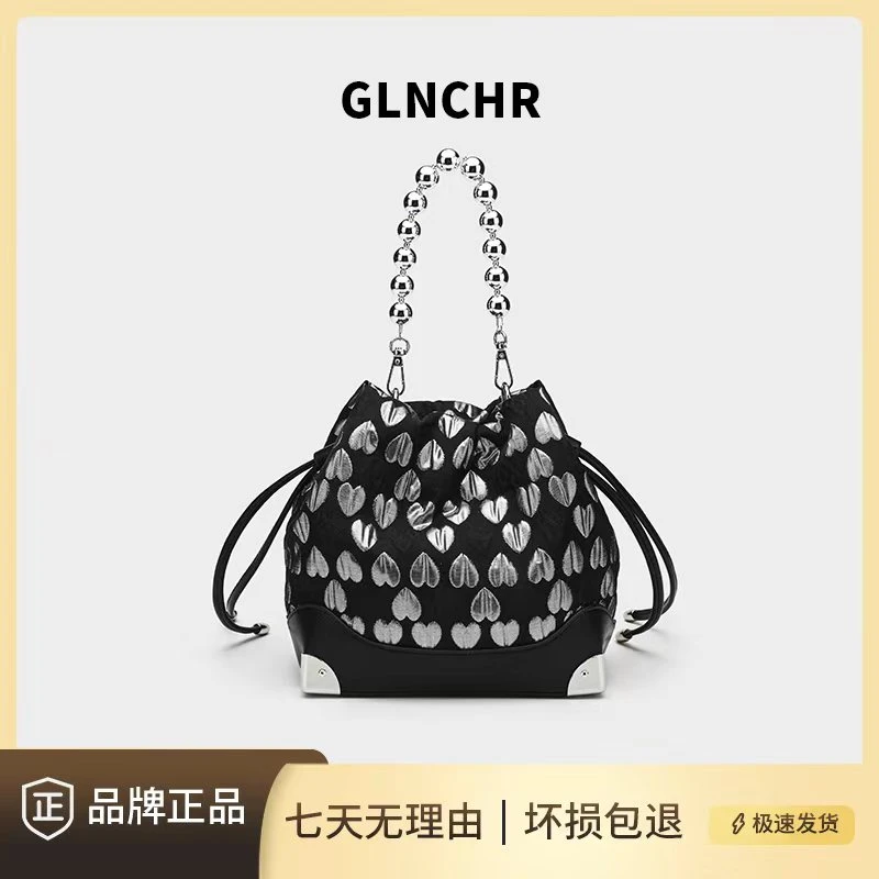 时尚百搭黑色重工单肩手拿包水桶包女士H050