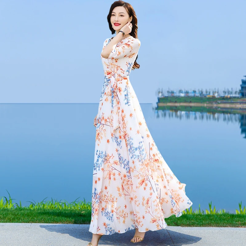 白色印花连衣裙女2024夏新款高贵大摆裙超长款到脚踝长裙度假裙子