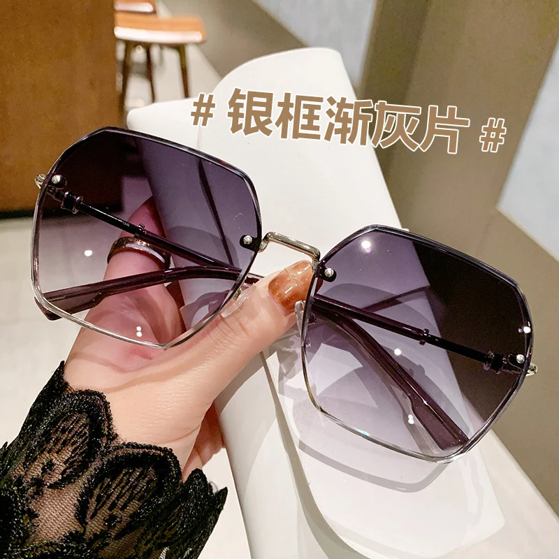 墨镜女个性百搭新款高级感显脸小开车防紫外线大脸显瘦防晒太阳镜