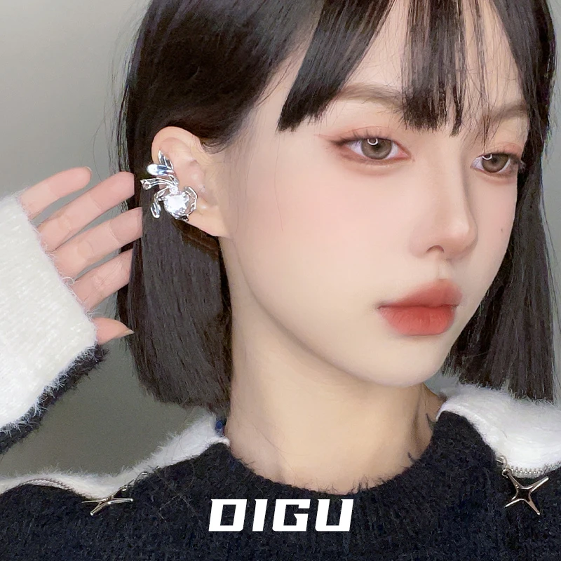 铜合金耳饰 DIGU小众设计感兔耳朵耳夹轻奢锆石胡萝卜无耳洞耳饰