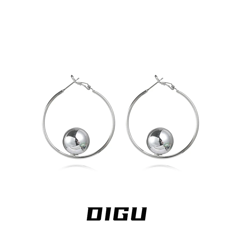 嘀咕家 铜合金耳饰 光面珠珠耳圈个性欧美风耳环百搭耳饰