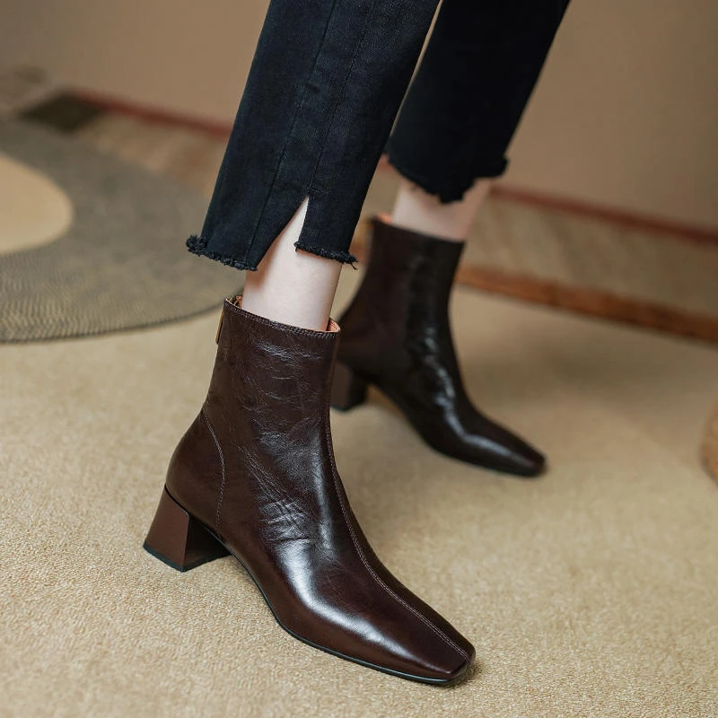 时尚粗跟法式小短靴子显瘦瘦新款方头春秋脚踝及裸靴中高跟复古靴