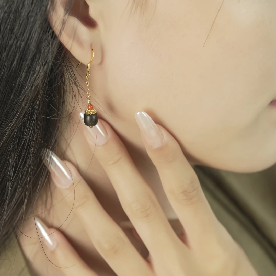 【天禧沉香】原创设计越南顺化紫奇楠老料沉香耳坠款