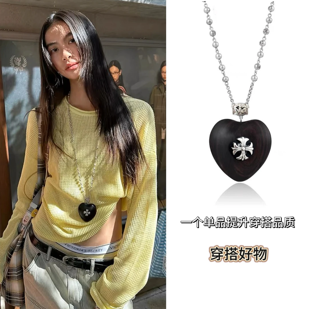 合金仿珍珠项链 秋冬新款爱心项链女款轻奢高级感长款毛衣链配饰