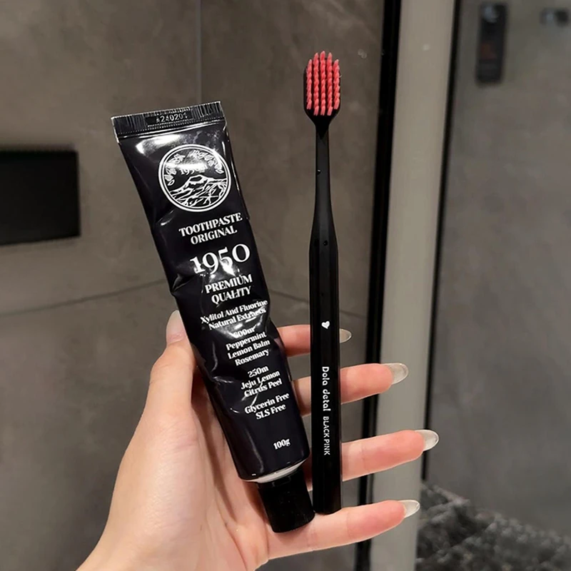 朵拉黑粉牙刷联名款情侣男女软毛甜酷护龈柔软专用高档牙刷家用