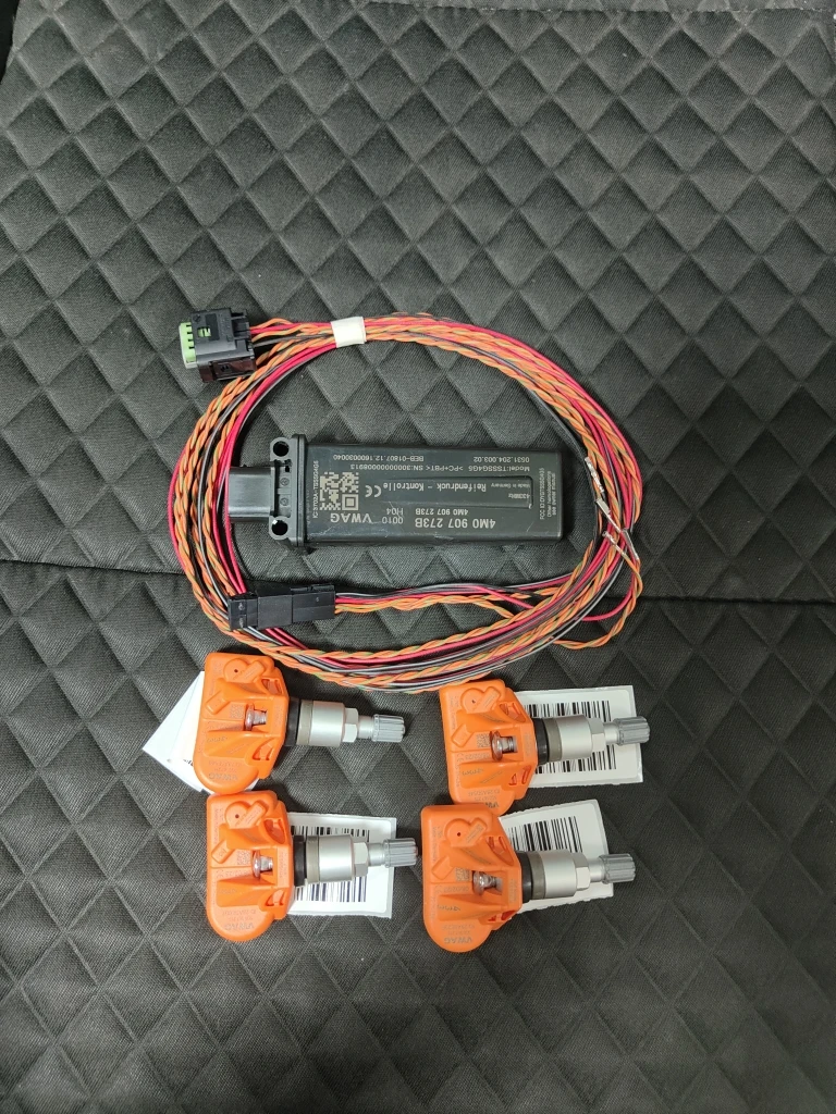 奥迪A4L Q5L A6L A3L 二代胎压 监测