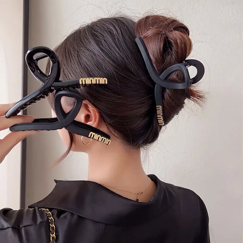 网红磨砂发夹黑色双min鲨鱼大抓夹秋冬新款气质时尚头饰百搭发卡