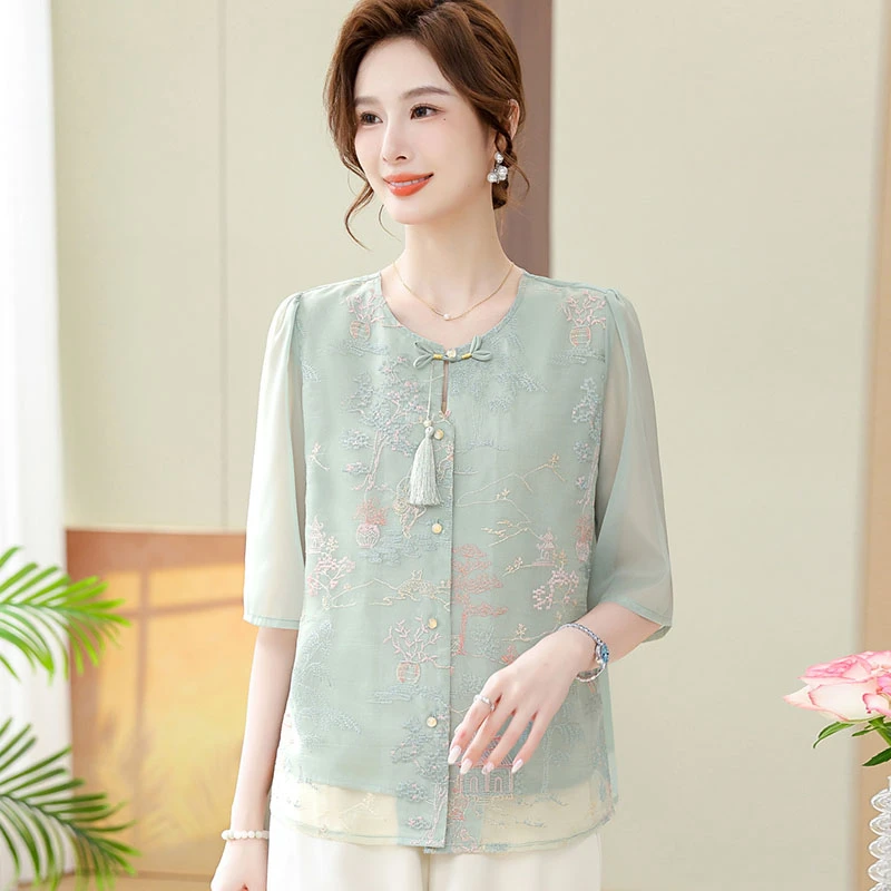 妈妈夏装雪纺短袖上衣洋气刺绣小衫中老年女装夏季新款新中式套装