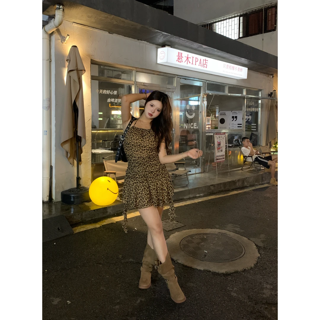 朴萄PUUTAO【豹纹LADY】秋款辣妹法式百搭连衣裙P242DC131
